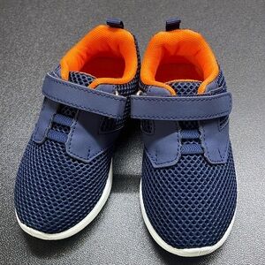 Navy Blue Tomblik Sneakers Size 7